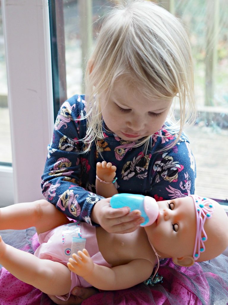 Sophie Renovatie Onrecht REVIEW: Baby Born Interactive Wonderland Fairy Doll - Laura Summers